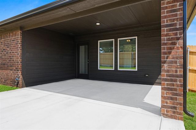 13228 SW 8th Street, Yukon, OK 73099