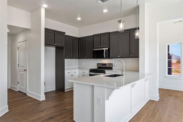 13228 SW 8th Street, Yukon, OK 73099