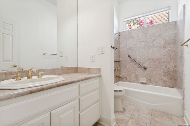 53 BRISTOL GRN, San Antonio, TX 78209