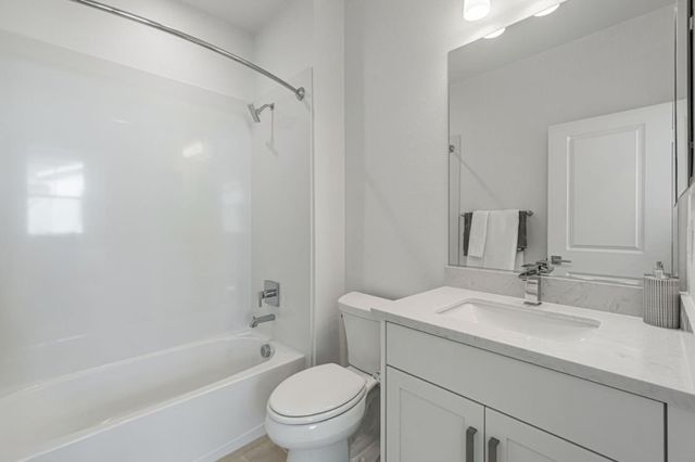 2775 Oak Road, Walnut Creek, CA 94597