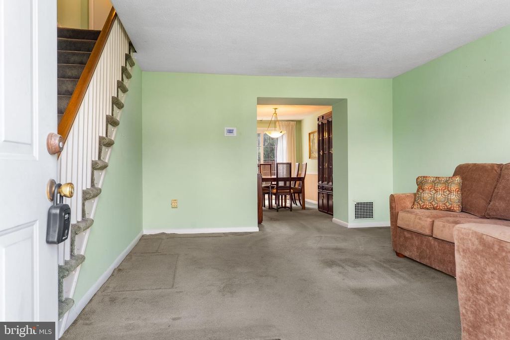 208 BUNGALOW AVE, WILMINGTON, DE 19805 — photo 4
