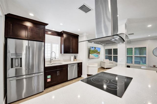 1245 NE 17TH Way, Fort Lauderdale, FL 33304