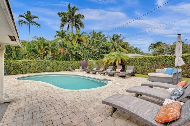 1245 NE 17TH Way, Fort Lauderdale, FL 33304