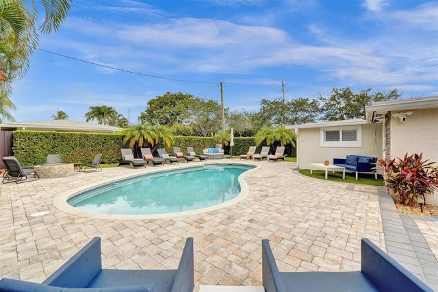 1245 NE 17TH Way, Fort Lauderdale, FL 33304