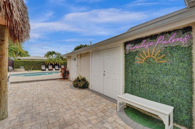 1245 NE 17TH Way, Fort Lauderdale, FL 33304