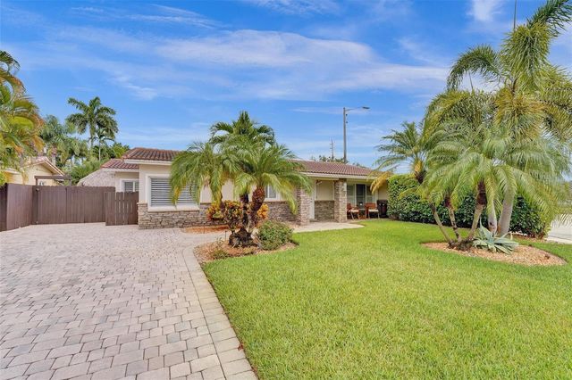 1245 NE 17TH Way, Fort Lauderdale, FL 33304