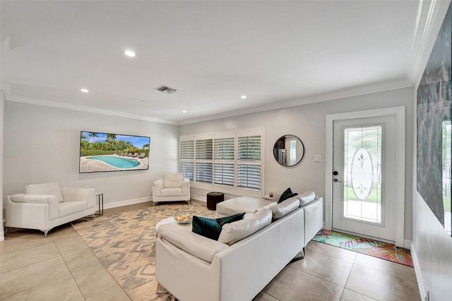 1245 NE 17TH Way, Fort Lauderdale, FL 33304
