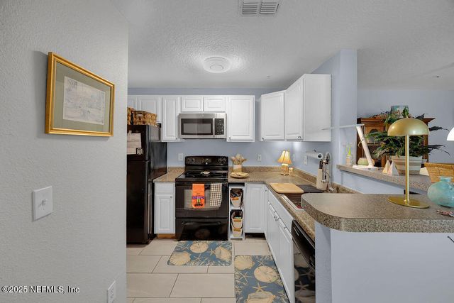 7701 TIMBERLIN PARK Boulevard, 1013, Jacksonville, FL 32256