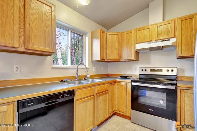 6731 Spruce Street, Anchorage, AK 99507
