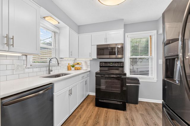 202 Deland Avenue, Columbus, OH 43214