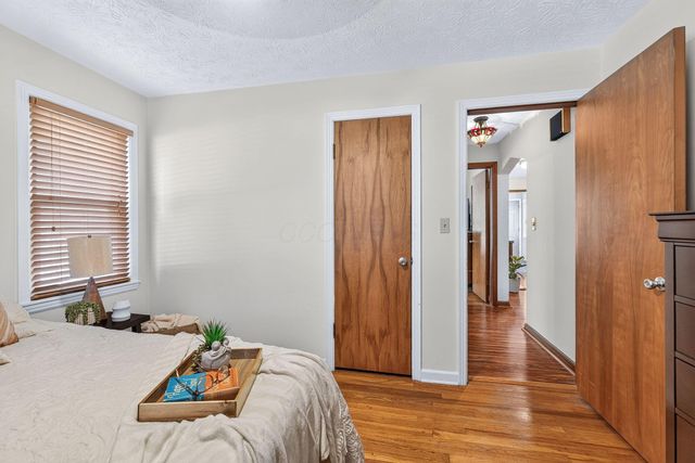 202 Deland Avenue, Columbus, OH 43214