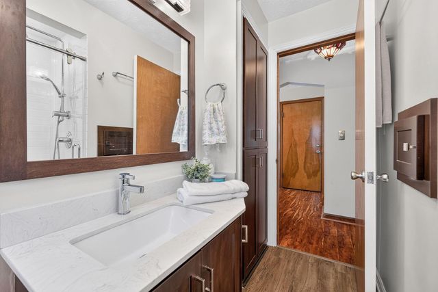 202 Deland Avenue, Columbus, OH 43214