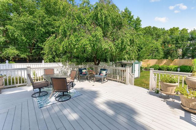 202 Deland Avenue, Columbus, OH 43214