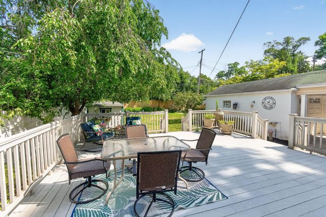 202 Deland Avenue, Columbus, OH 43214