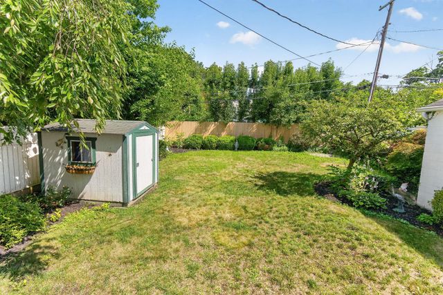 202 Deland Avenue, Columbus, OH 43214