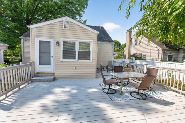 202 Deland Avenue, Columbus, OH 43214