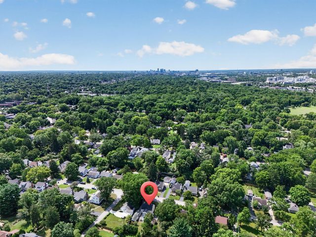 202 Deland Avenue, Columbus, OH 43214