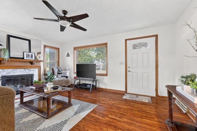 202 Deland Avenue, Columbus, OH 43214