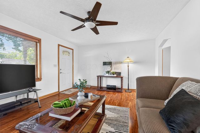 202 Deland Avenue, Columbus, OH 43214