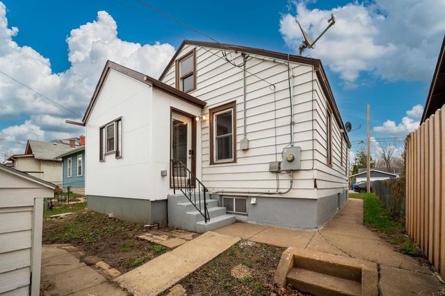 583 Pascal Street N, Saint Paul, MN 55104