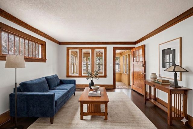 583 Pascal Street N, Saint Paul, MN 55104