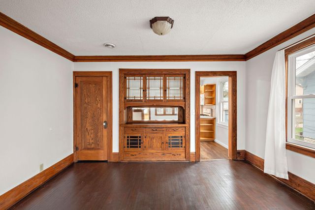 583 Pascal Street N, Saint Paul, MN 55104