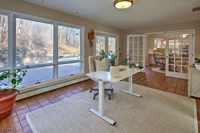 6 Rock Spring Rd, Chester Twp., NJ 07930