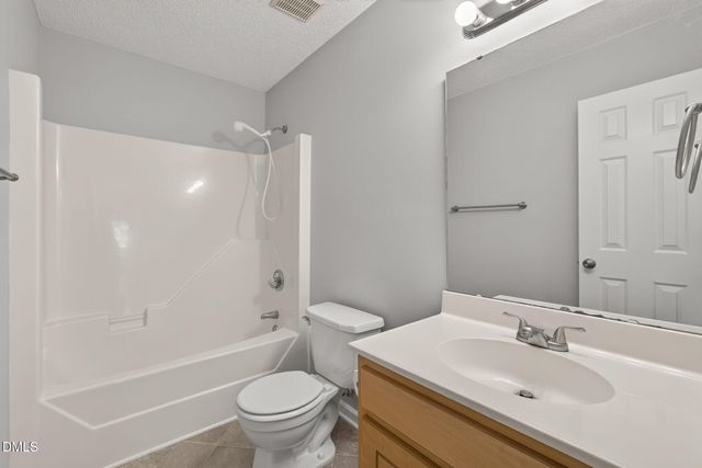 29 Sommerset Drive, Clayton, NC 27520