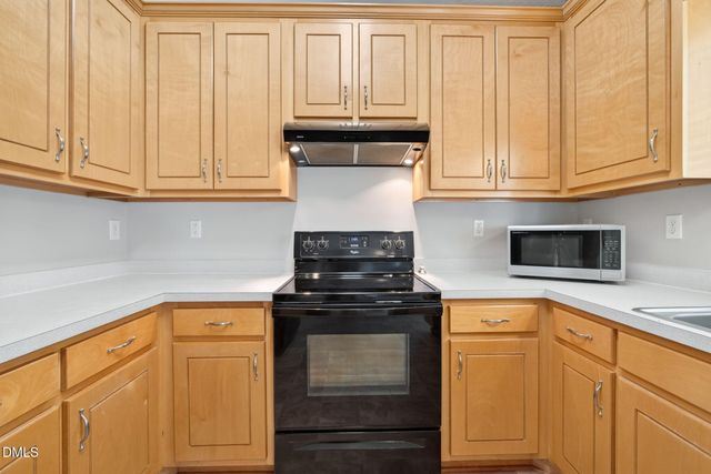 29 Sommerset Drive, Clayton, NC 27520
