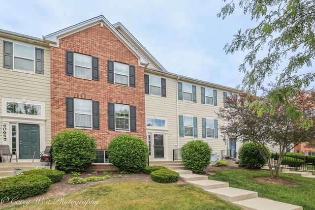 4062 POMPTON Avenue, Elgin, IL 60124