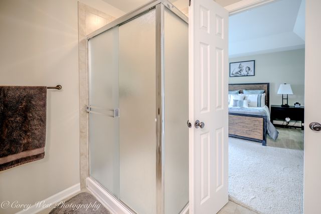 4062 POMPTON Avenue, Elgin, IL 60124