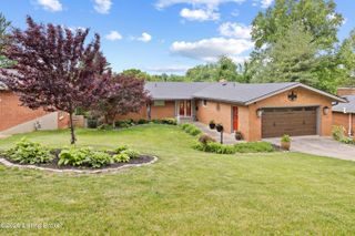 1626 Dunbarton Wynde, Louisville, KY 40205