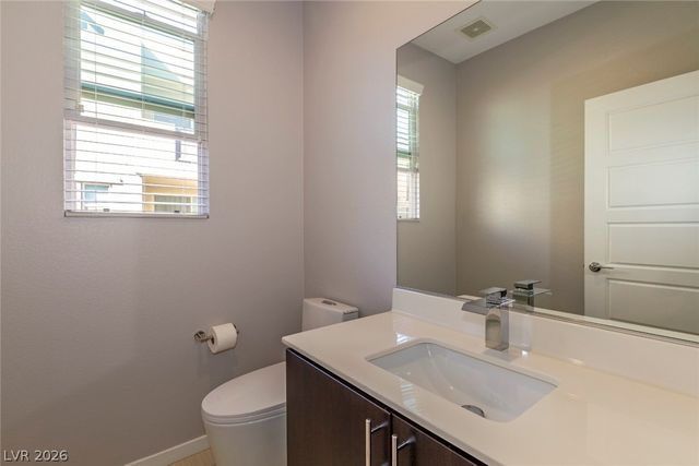 11257 Rainbow Peak Avenue 211, Las Vegas, NV 89135