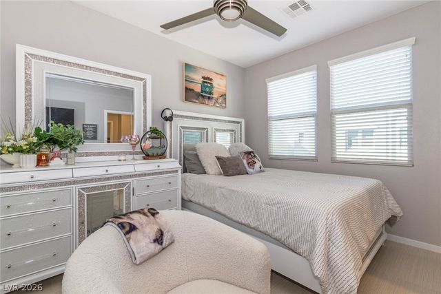 11257 Rainbow Peak Avenue 211, Las Vegas, NV 89135