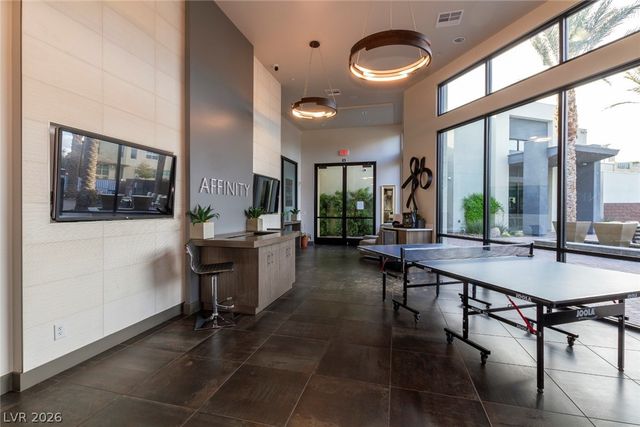 11257 Rainbow Peak Avenue 211, Las Vegas, NV 89135