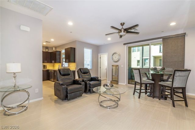 11257 Rainbow Peak Avenue 211, Las Vegas, NV 89135