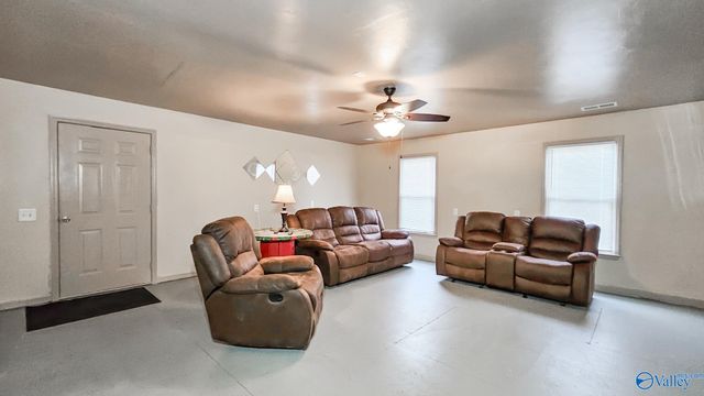 102 Cedarmont Circle, Harvest, AL 35749