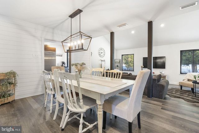 7 STONYBROOK CT, Medford, NJ 08055