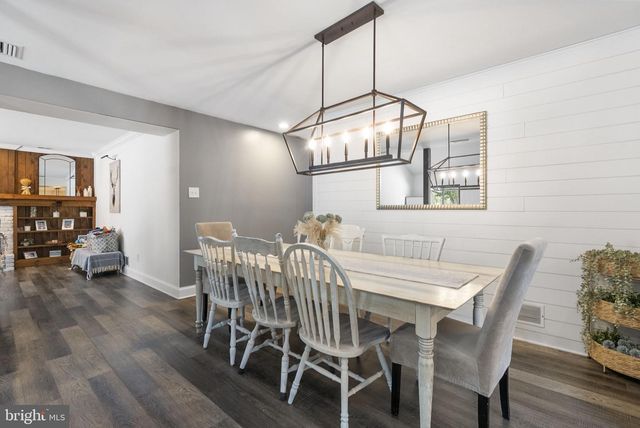 7 STONYBROOK CT, Medford, NJ 08055