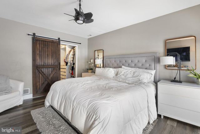 7 STONYBROOK CT, Medford, NJ 08055