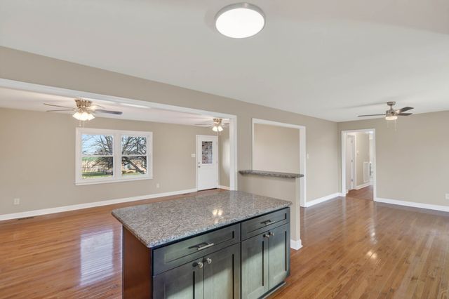 519 Meadowlawn Dr, Franklin, KY 42134