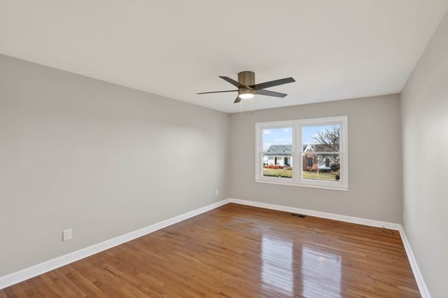 519 Meadowlawn Dr, Franklin, KY 42134
