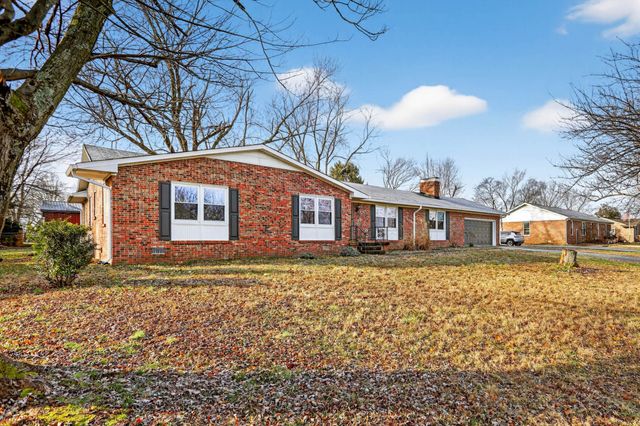 519 Meadowlawn Dr, Franklin, KY 42134