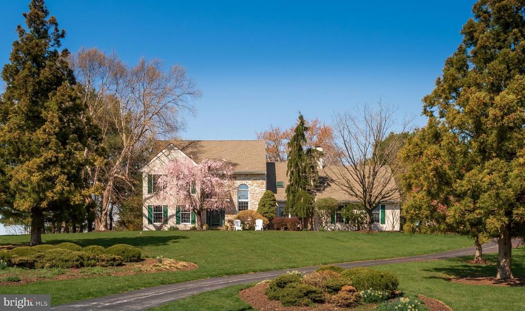 347 HARSHAW DR, Chester Springs, PA 19425