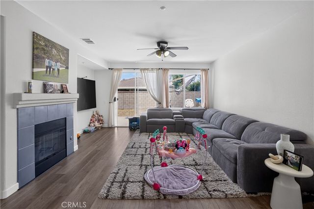 17040 Red Cedar Court, Fontana, CA 92337