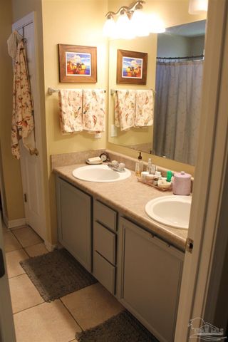 1960 Reserve Blvd, Gulf Breeze, FL 32563