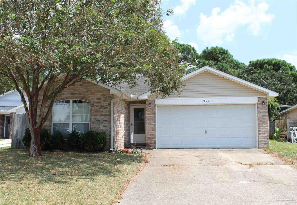 1960 Reserve Blvd, Gulf Breeze, FL 32563