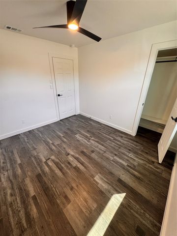 214 College Street, Royse City, TX 75189