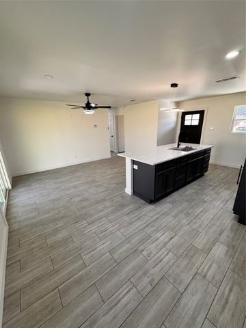 214 College Street, Royse City, TX 75189