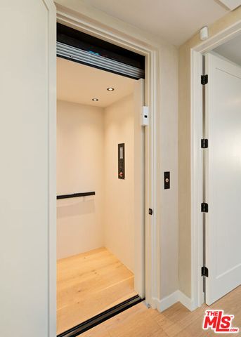 615 23rd Street, Santa Monica, CA 90402